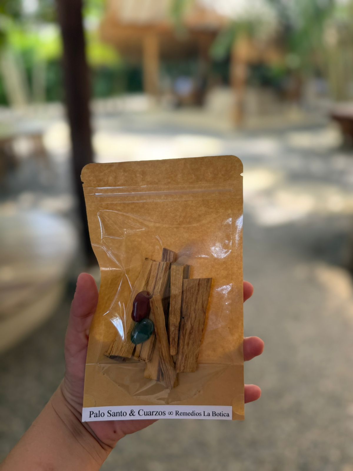 PALO SANTO Y CUARZOS