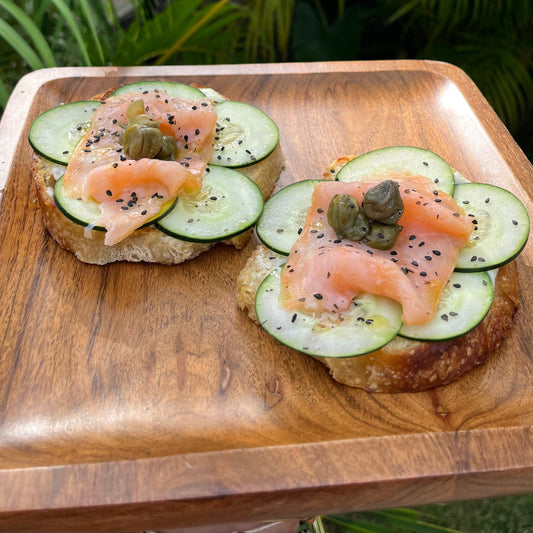 Smoked salmon toast